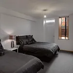 Super Spacious Church Conversion Close To Tower