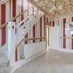 Queens Crest By Sasco Apartments