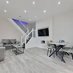 Dysa Waterloo Apartments