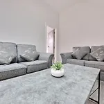 Dysa Waterloo Apartments