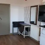 Oakville Apartments