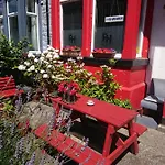 Fernlea Hotel