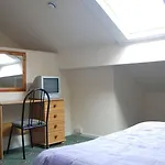 New Clifton Holiday Apartments