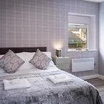 Ocean View Apartments - Chelsea