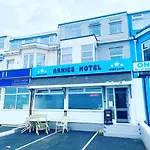 Arnies Hotel
