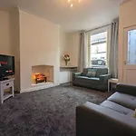 Moon Holiday Townhouse Free Parkingprivate Garden
