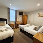 Pearl Suite