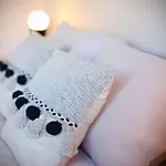 Xxbrand Newxx Sleeps 8, Stylish Japandi House