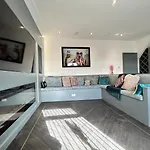 Olivia Rose Suite By Sasco Apartments