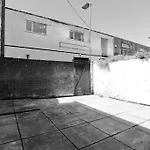 Modern Blackpool Home - Central Location With Parking