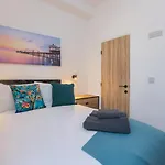 Charles Alexander Short Stay - Thewestern Blackpool