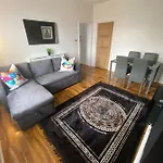 Luxevibe Apartment