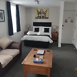 Q - Accommodation
