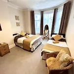 Aysgarth House