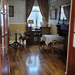 J\'S Mayfair Guest House