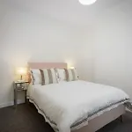 Blackpool Central Springfield Apartments Spacious Comfort