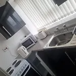 Ascot Apartments - Families & Couples