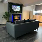 Vibe Holiday Apartments