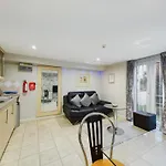 The Beach House, Luxury Apartments