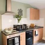 Vance Towers 5 - Cosy Stylish Suite