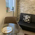 Beautiful & Spacious Suite In Blackpool Centre