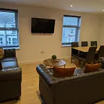 No 10 Apartments