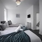 Blackpool Abode - Shaw Heights