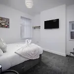 Blackpool Abode - Shaw Heights
