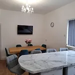 Amazing Central House