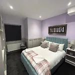 Full Private House Sleeping 26