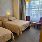 Adelaide House Hotel - Opposite Winter Gardens, Town Centre