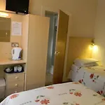 Dora Hotel
