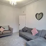 Amazing Central House