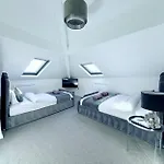 Monopoly Holiday Home