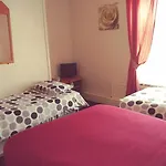 The Woodley Hotel