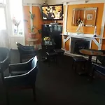 Wallace Hotel