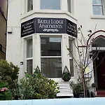 Bridle Lodge Apartments