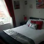 Benson Hotel - Small Families & Couples Only