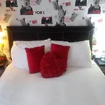 Benson Hotel - Small Families & Couples Only