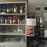 Avenue Guest House