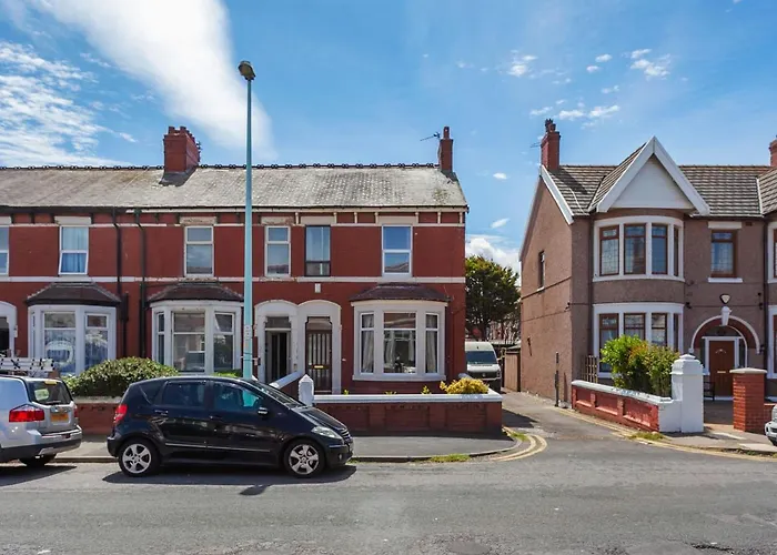 Comfortable Apartment In Blackpool Near Sea