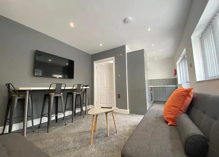 Kensington Suite Sasco Apartments