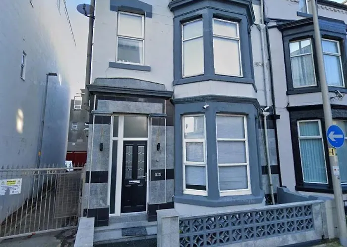 Hull Road Apartments