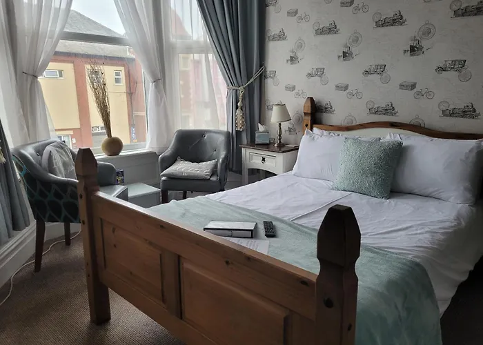 J\'S Mayfair Guest House