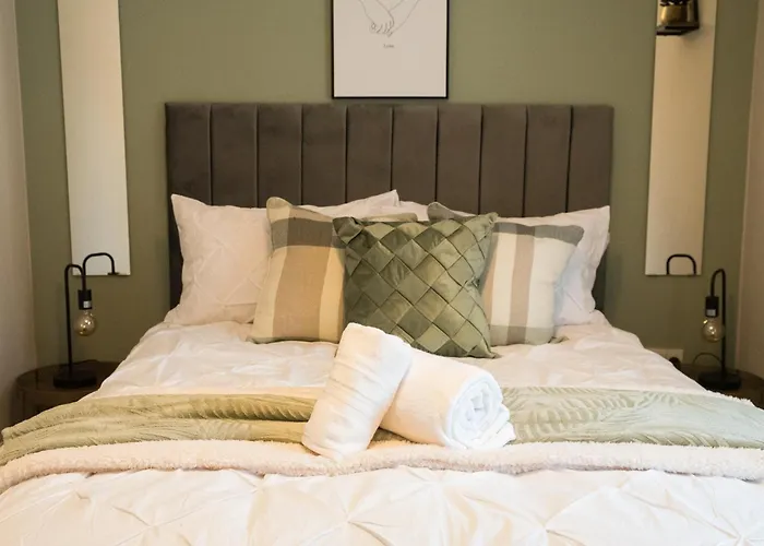 Vance Towers 5 - Cosy Stylish Suite