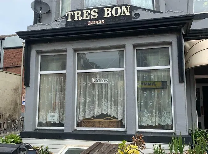 Tres Bon Hotel
