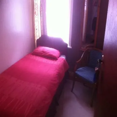Gr8 Escape Hotel