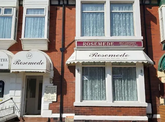 Rosemede Holiday Flats