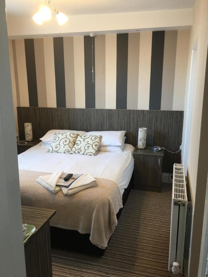 Glenheath Guest house Blackpool