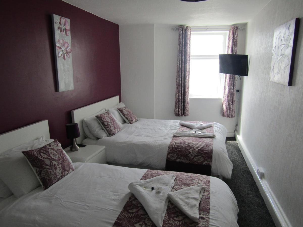 Alderley 3*